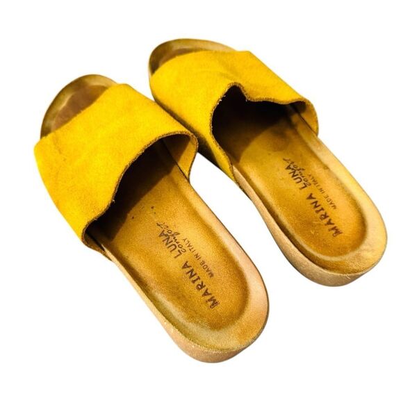 marina luna Comfort Sandals Made In Italy Slides Sz 8 Mustard Yellow Suede Wedge - Picture 4 of 8